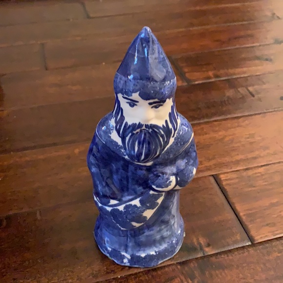 Shard Pottery of Maine Blue and White Figurine EUC - Picture 2 of 7